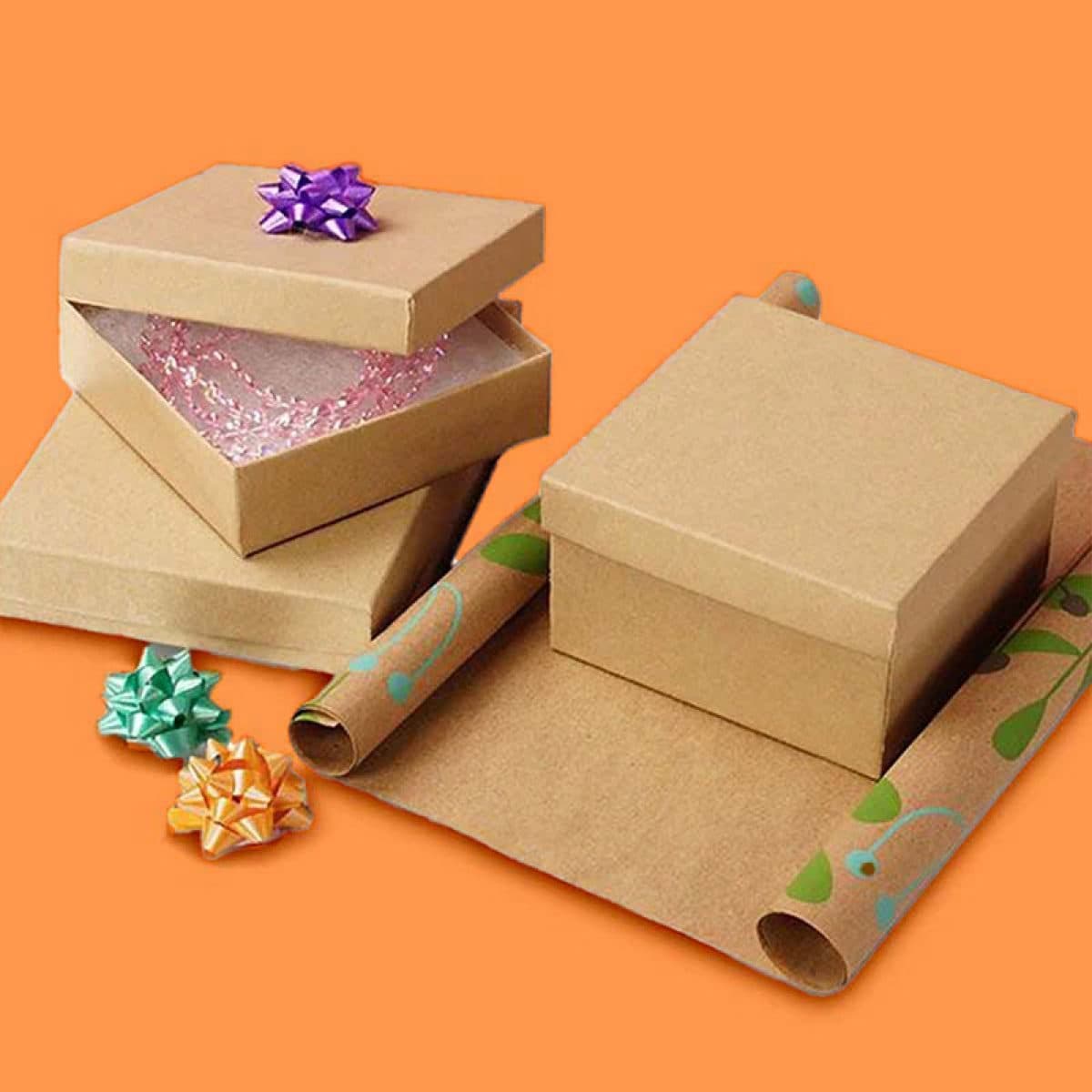 Luxury jewelry packaging for compact premium presentation.